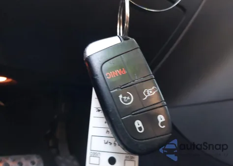 2014 Jeep Grand Cherokee Srt8 z USA, uszkodzony, nr VIN 1C4RJFDJ2EC174412